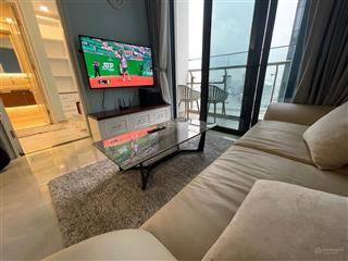 Cho thuê căn 2pn 2wc giá 22.5 triệu, 70m², view thành phố, tầng cao, vinhomes golden river ba son