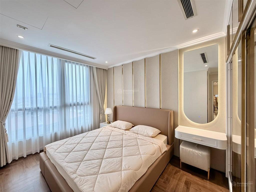 Bán gấp 2pn 88m2, 9,8 tỷ, toà park, có sổ lâu dài.  0931 441 ***