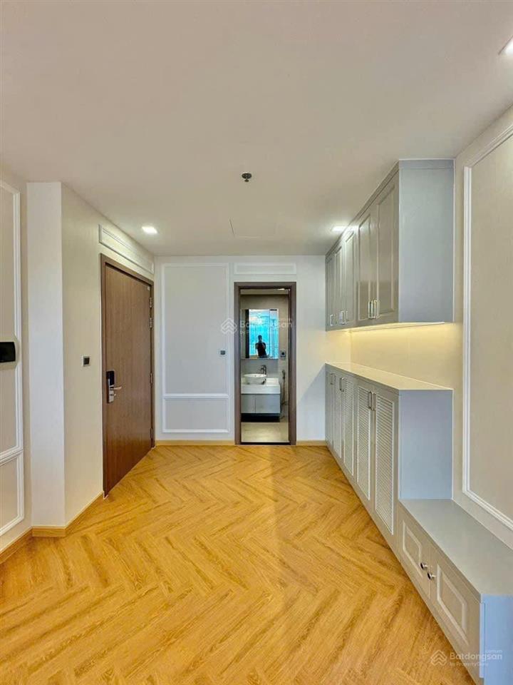 Bán gấp căn 2pn 9.250 tỷ, 77m2, có sổ lâu dài, không phải c3, tại vinhomes central park