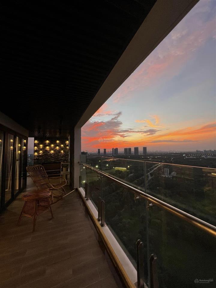 Bán căn hộ 305m2, 3pn + 3wc tại vinhomes central park, bình thạnh, 60 tỷ vnd