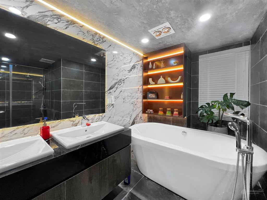 Bán căn hộ 305m2, 3pn + 3wc tại vinhomes central park, bình thạnh, 60 tỷ vnd