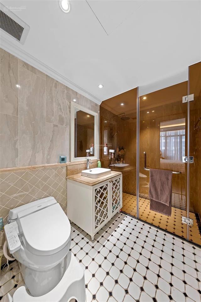 Chuyên cho thuê căn hộ 4pn vinhomes central park giá từ 54 triệu.  0931 441 ***