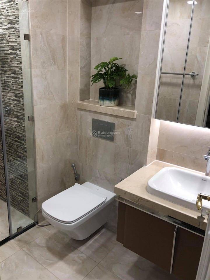 Chuyên cho thuê vinhomes central park giá 14 triệu/th.  0931 441 ***