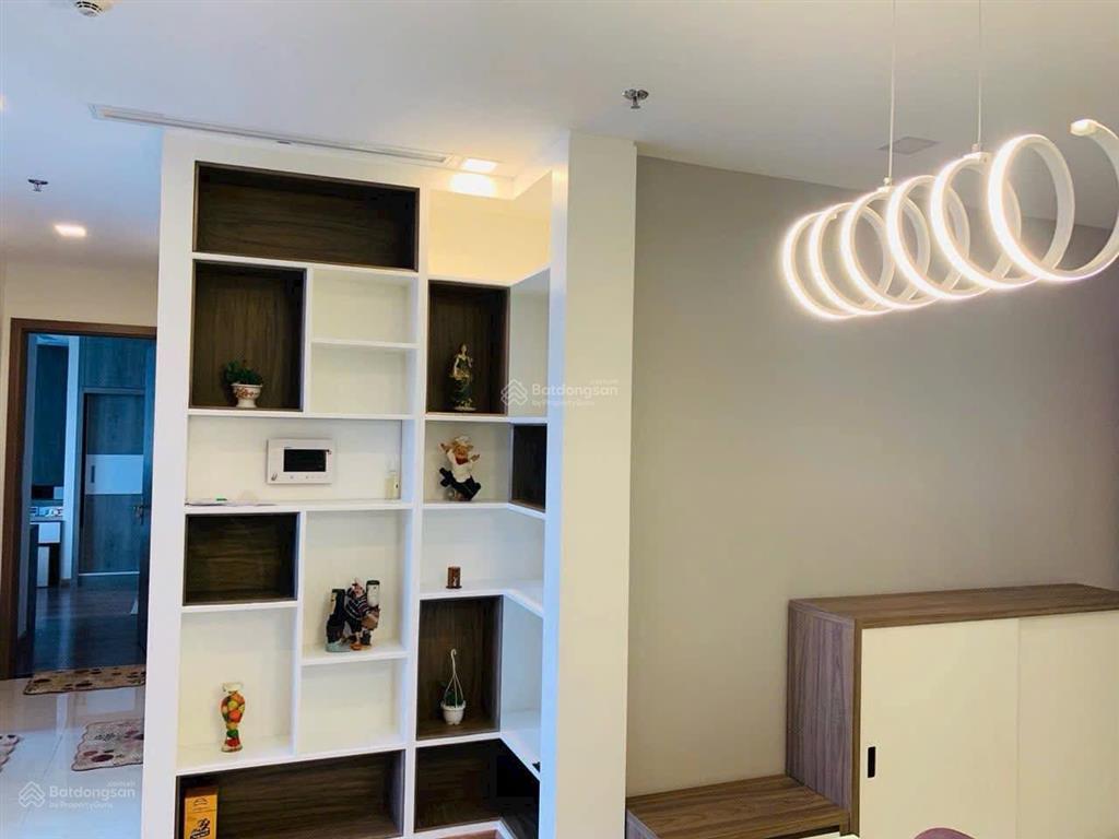 Cho thuê cc 80m2, 2pn, 2vs tại vinhomes central park, 17,5 triệu