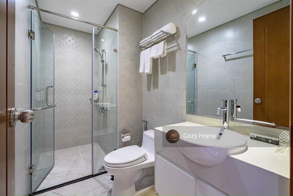 Bán căn 1pn toà landmark, 50m2, có sổ hồng, giá 7 tỷ. view thoáng. có nội thất.  0931 441 ***.