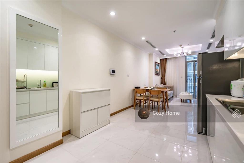 Bán căn 1pn toà landmark, 50m2, có sổ hồng, giá 7 tỷ. view thoáng. có nội thất.  0931 441 ***.