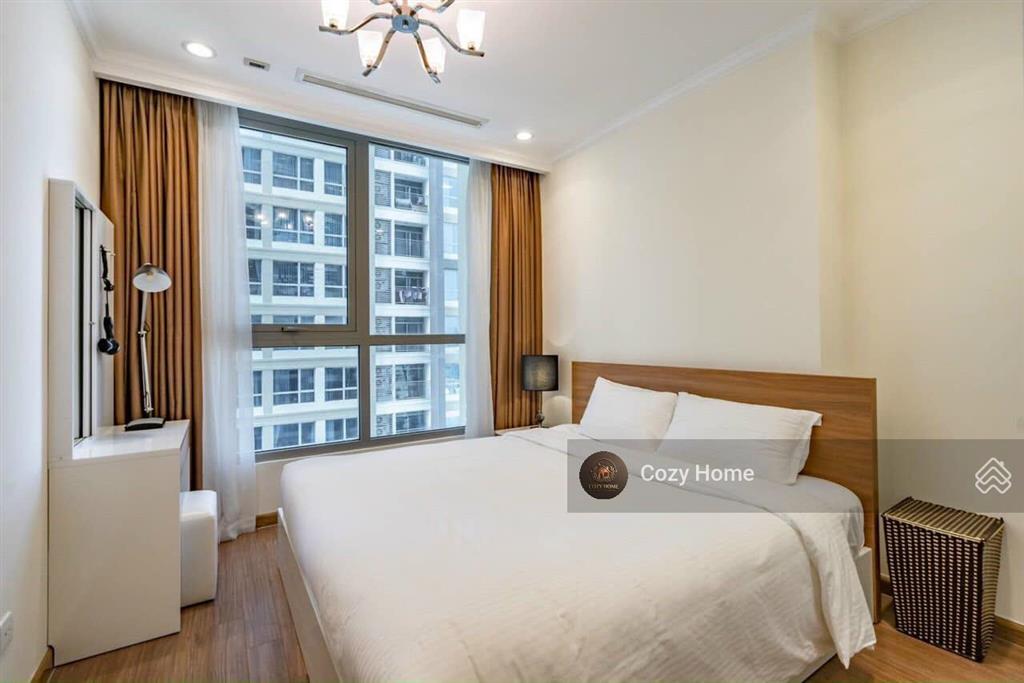 Bán căn 1pn toà landmark, 50m2, có sổ hồng, giá 7 tỷ. view thoáng. có nội thất.  0931 441 ***.