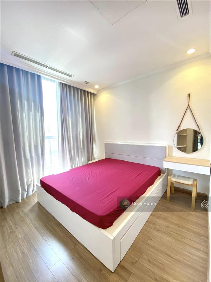 Bán gấp 2pn, 88m2, 9.8 tỷ, toà landmark, có sổ lâu dài.  0931 441 ***