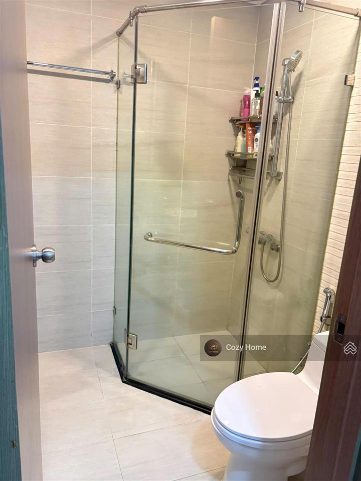 Bán căn hộ 2pn toà p1, 72m2, có sổ lâu dài. hướng mát. view hồ bơi. giá 8.8 tỷ.  0931 441 ***