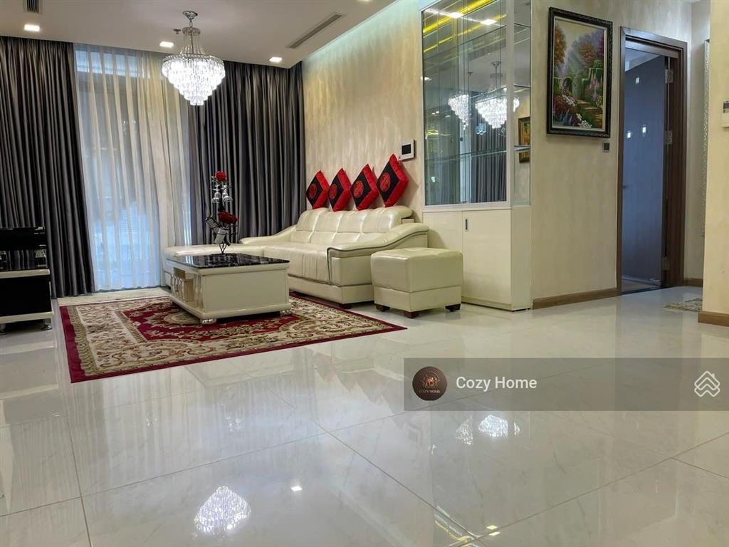 Cho thuê căn hộ 4pn giá 38 triệu, full nội thất, tại vinhomes central park.  0931 441 ***