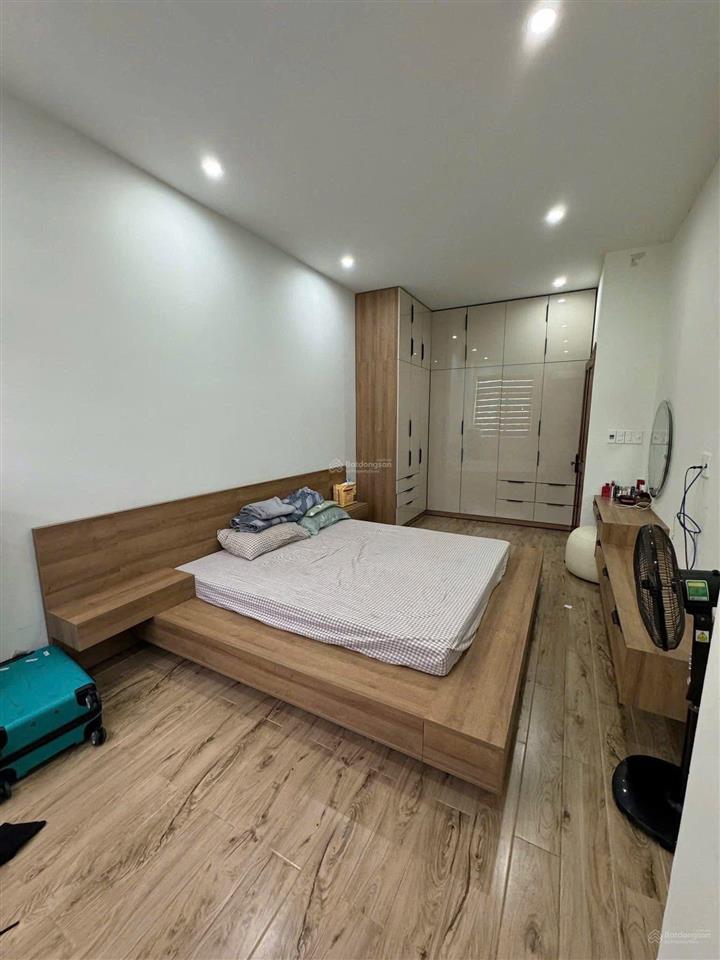 Bán gấp nhà lầu mặt tiền kinh doanh sầmuất p. tân phong  vị trí siêu đẹp  ra nguyễn ái quốc 15mét