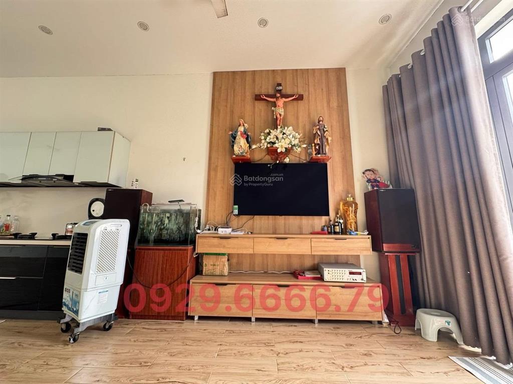 Bán gấp nhà lầu mặt tiền kinh doanh sầmuất p. tân phong  vị trí siêu đẹp  ra nguyễn ái quốc 15mét