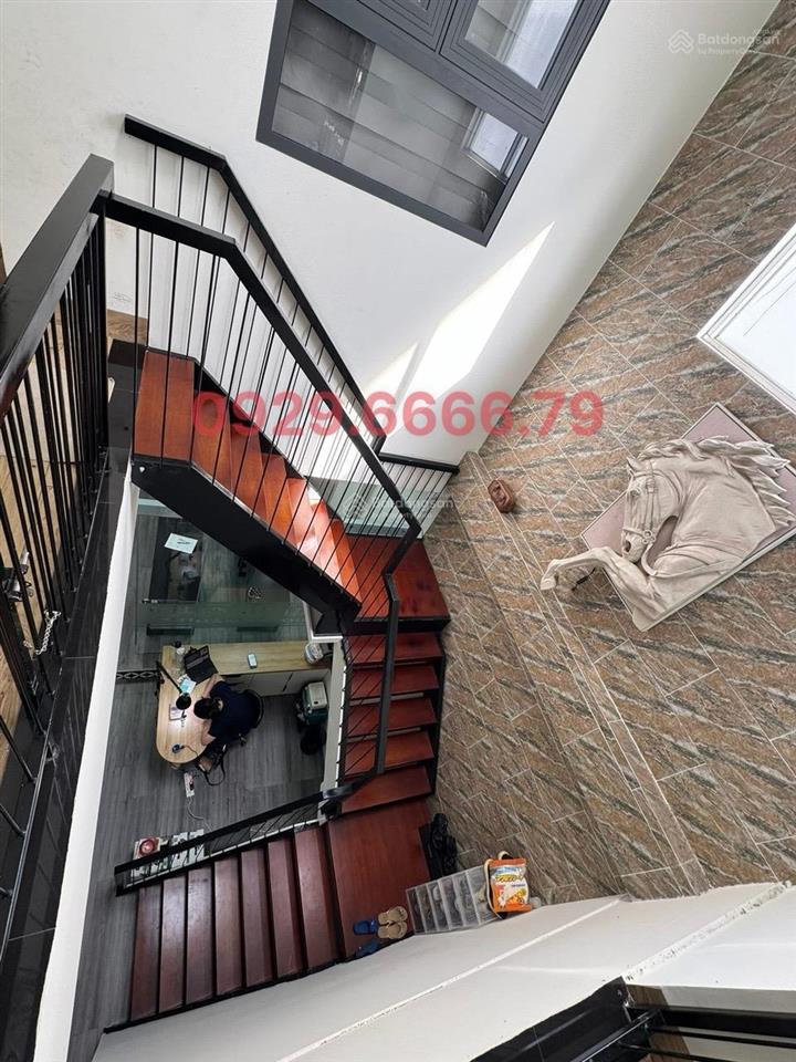 Bán gấp nhà lầu mặt tiền kinh doanh sầmuất p. tân phong  vị trí siêu đẹp  ra nguyễn ái quốc 15mét
