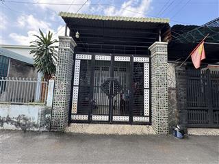 Bán nhà cấp 4 có gác lửng  ngay chợ nhỏ  kp1 tân hiệp  biên hòa  sổ riêng full thổ cư 100%