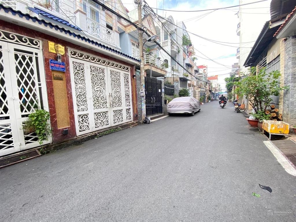 Nhà 1 trệt 2 lầu khu a42 kế bên quảng trường tỉnh cách đường nguyễn ái quốc vào 100m.giá tốt nhất