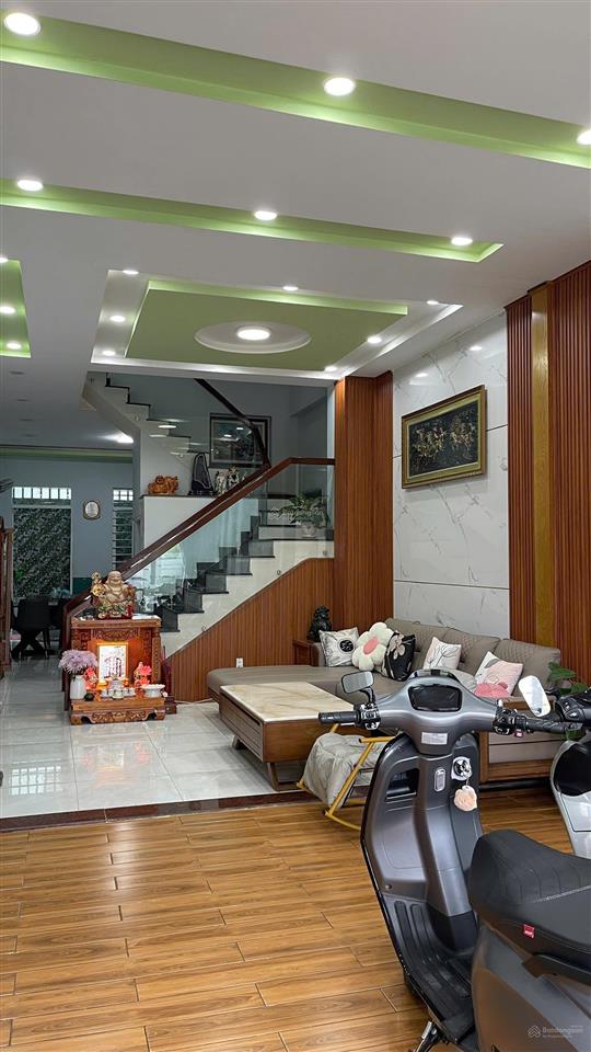 Nhà 2 lầu ngay vincom  cv dương tử giang  trường nguyễn an ninh  trung tâm tp biên hoà . vip