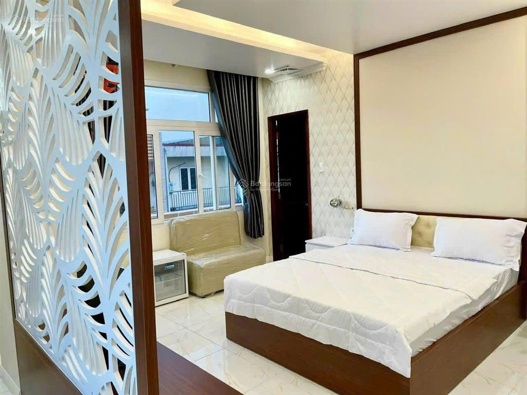 Khách sạn 7 tầng ngay bigc go đồng nai  ngã 4 vũng tàu  kp1 long bình tân  vị trí siêu đẹp