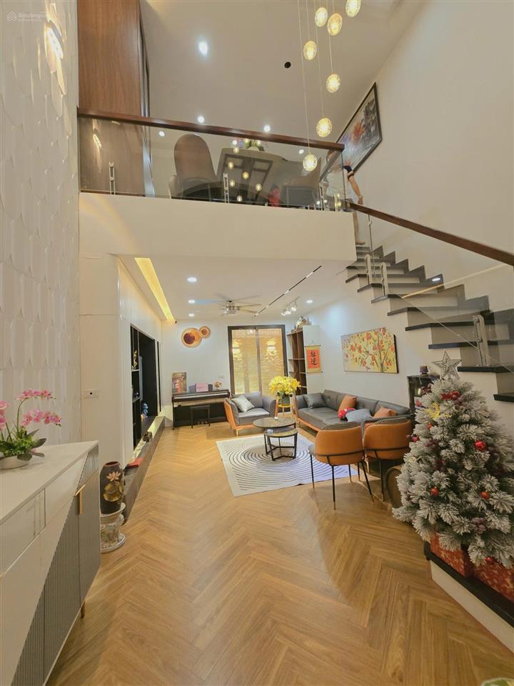 Bán nhà cổ nhuế 2 để lại toàn bộ nội thất đẹp