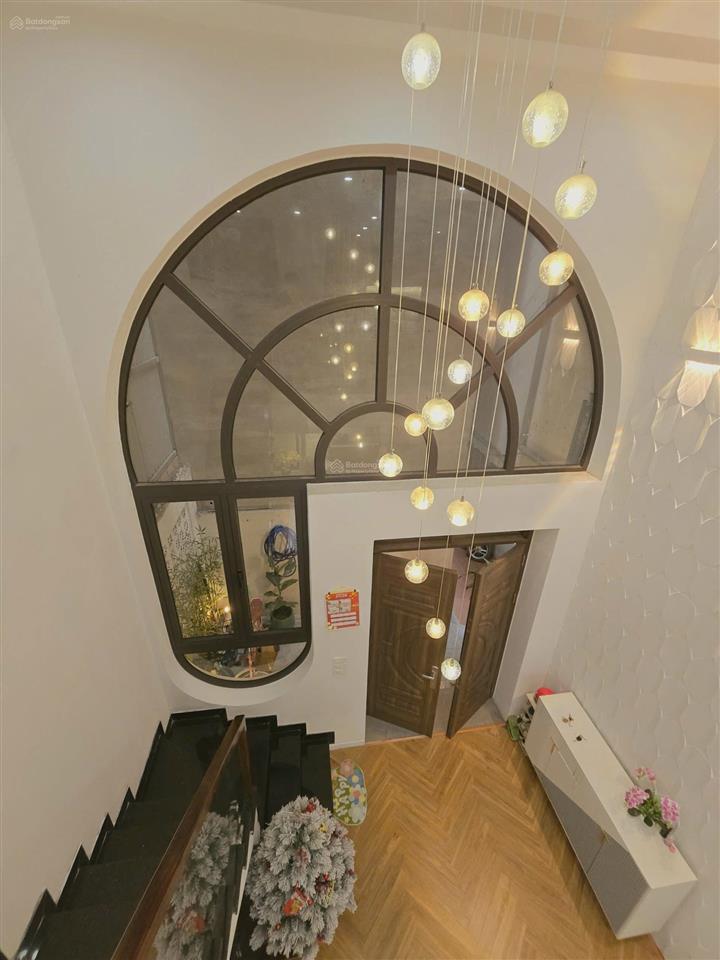 Bán nhà cổ nhuế 2 để lại toàn bộ nội thất đẹp