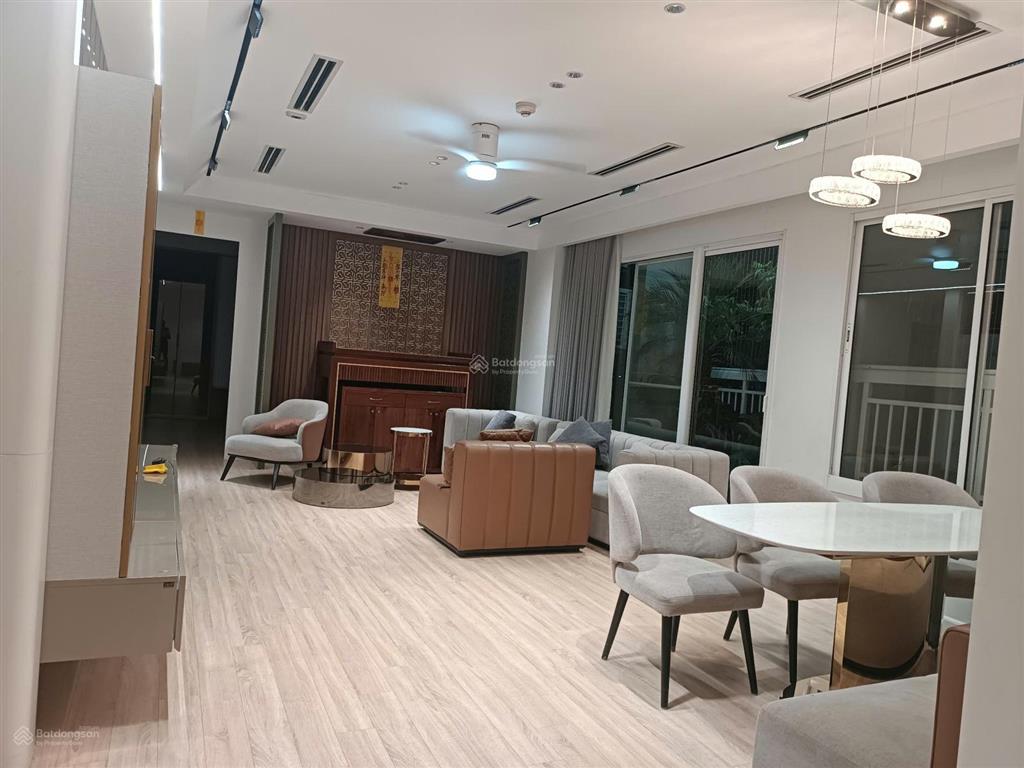 Bán căn hộ chung cư splendora 3pn 128m2, tầng trung, full nội thất