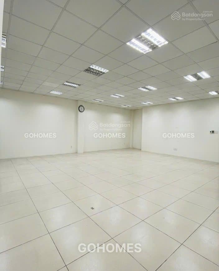 Cho thuê nhà 5 tầng mặt tiền trung tâm hải châu, đà nẵng diện tích 220m2/tầng(ngang 8,5m)