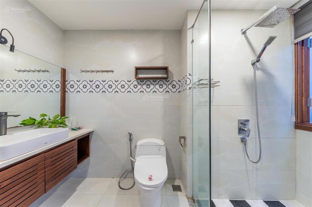 Cho thuê villa 4 tầng có hồ bơi khu nam việt á, ngũ hành sơn, đà nẵng