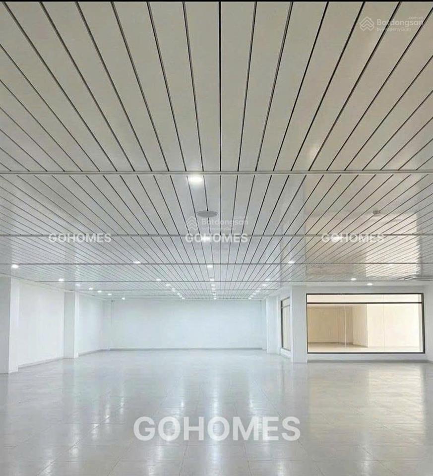 Cho thuê nhà mặt tiền 4 tầng đường nguyễn văn linh, hải châu, đà nẵng ghr0025