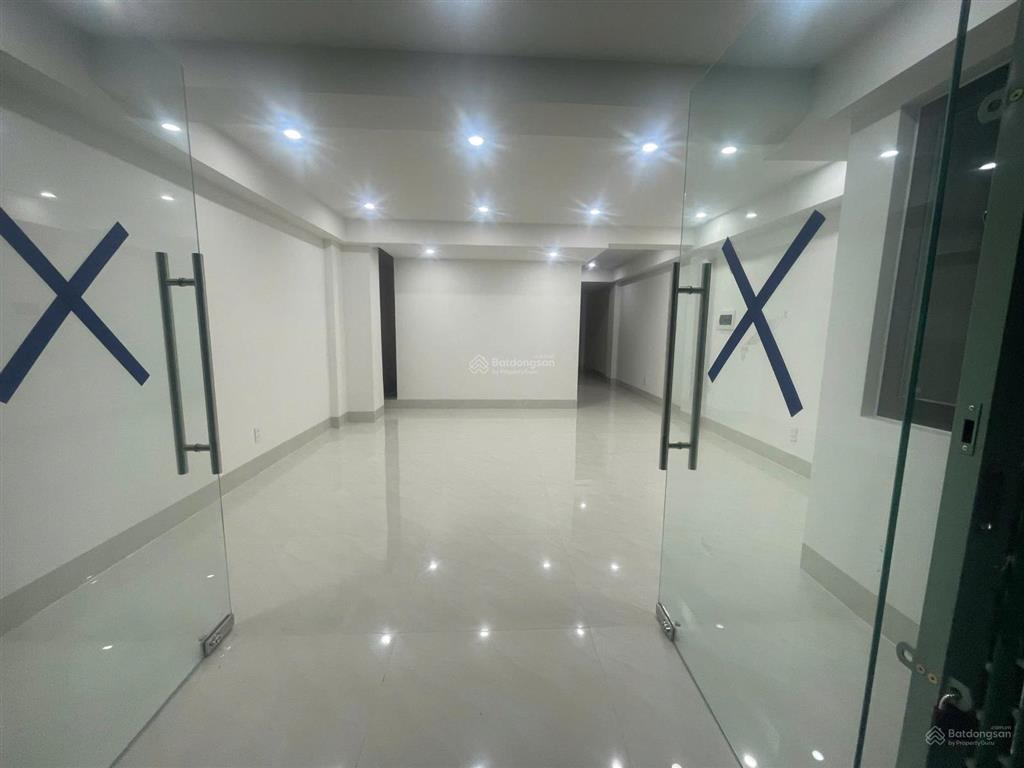 Cho thuê nhà 3 tầng mặt tiền trần văn trà, hòa xuân
