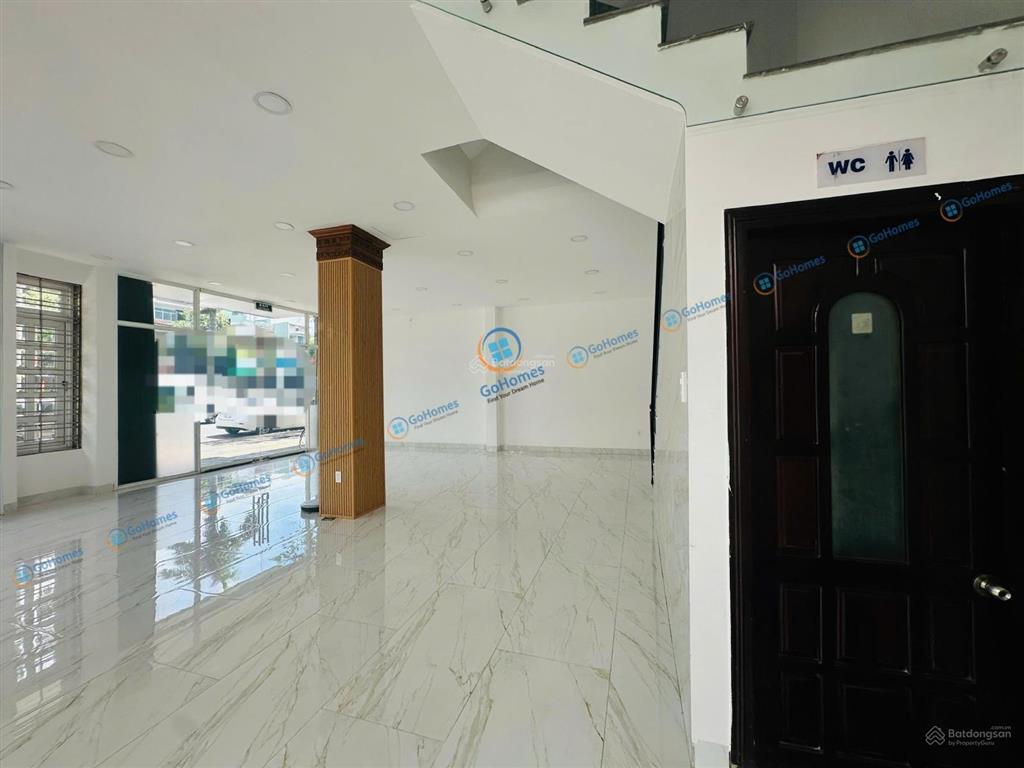 (ncc) cho thuê nhà 3 tầng lô góc 2 mặt tiền điện biên phủ  khu trung tâm sầm uất