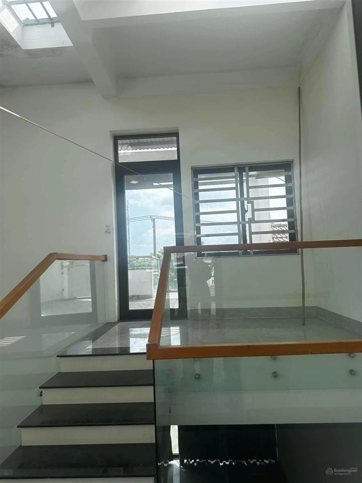 Cho thuê nhà mặt tiền 3 tầng lê văn hiến, p ngũ hành sơn [ghr0032] diện tích 150m2