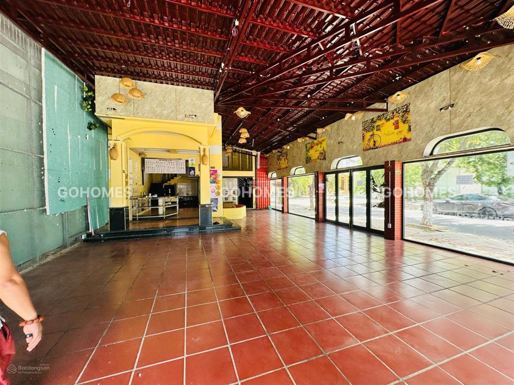Cho thuê nhà 2 tầng lô góc 2 mặt tiền đường văn tiến dũng, hòa xuân, cẩm lệ