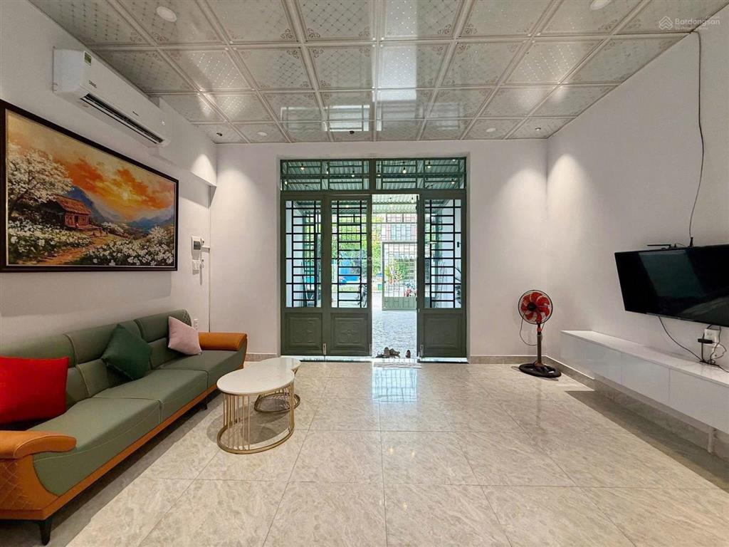 Cho thuê nhà nguyên căn 2pn đường hồ sĩ phấn, sơn trà  diện tích đất 118m²,