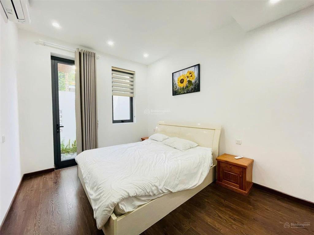 Cho thuê villa 2 mặt tiền nguyễn sơn, hải châu  diện tích sử dụng gần 300m²  villa 3 tầng