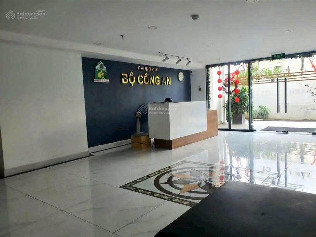 Bán căn 2pn  72m2 lô c cc bộ công an suất nội bộ nhà đã có sổ và đủ điều kiện sang tên giá 4tỷ5