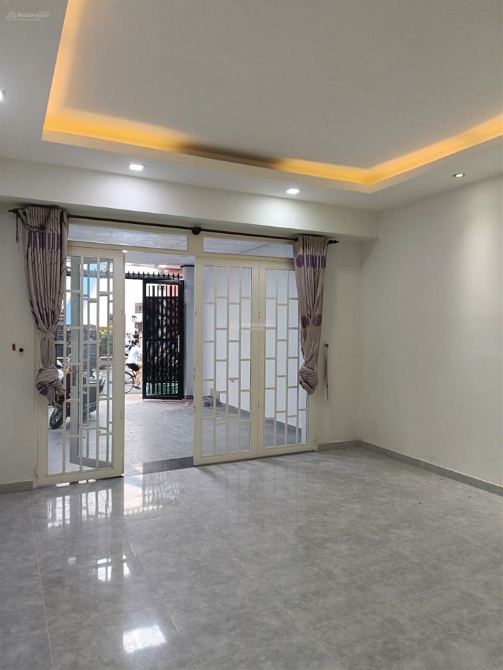 Cho thuê nhà mặt tiền đường số 3 an khánh, q2 ngay chợ đo đạc gần cc bộ công an