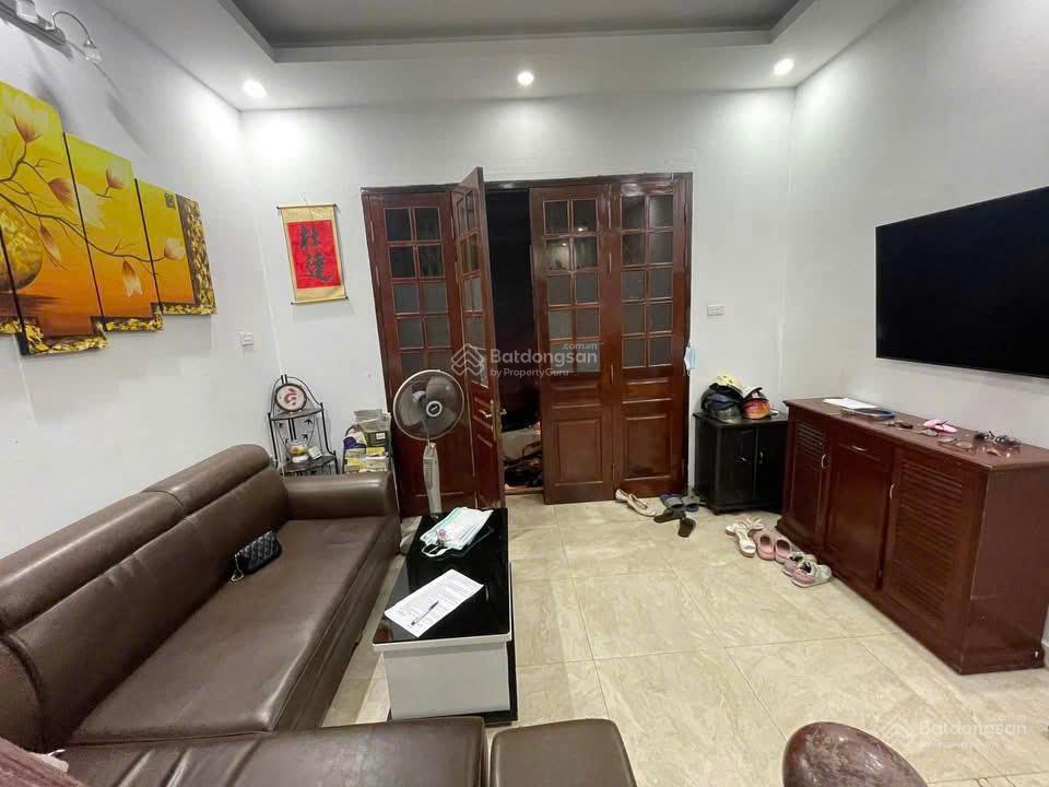 Cho thuê nhà riêng tại phạm tuấn tài, 15 triệu, 45m2, 1pk, 5pn, 3wc
