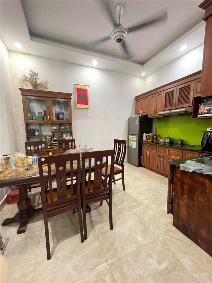Cho thuê nhà riêng tại phạm tuấn tài, 15 triệu, 45m2, 1pk, 5pn, 3wc