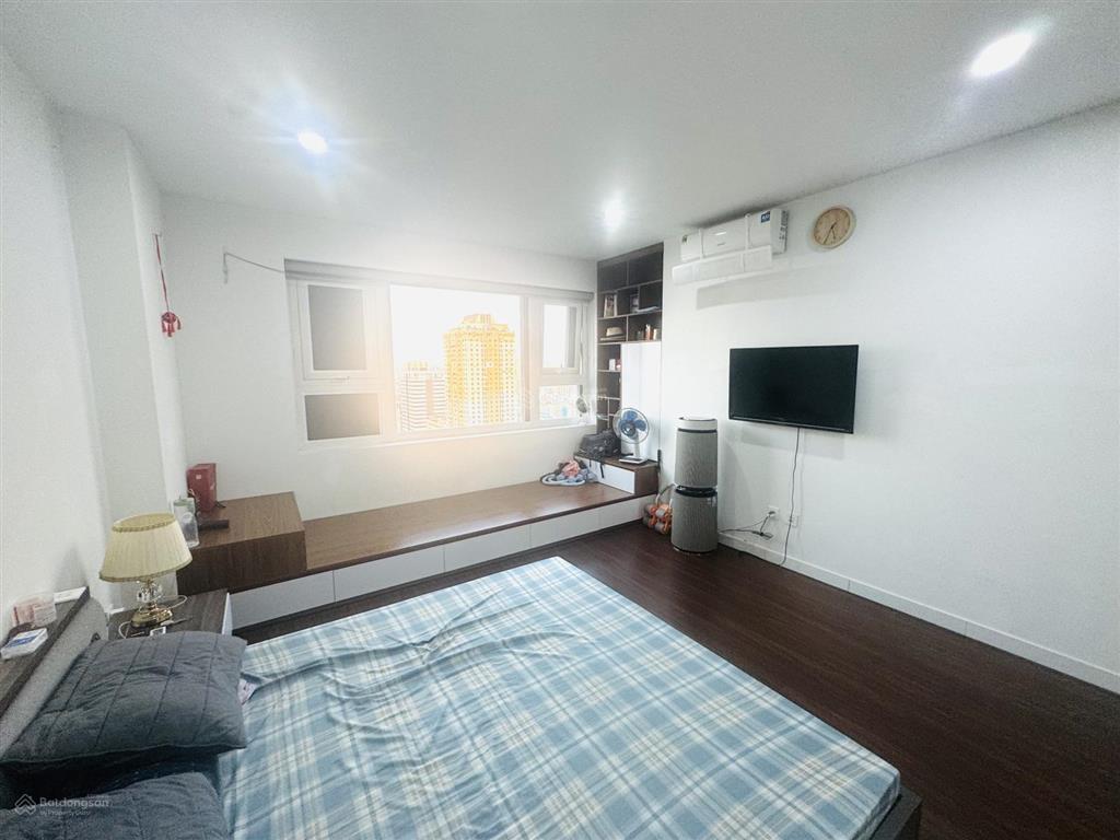 Cho thuê căn hộ chung cư hồ gươm plaza 141m2  3 phòng ngủ