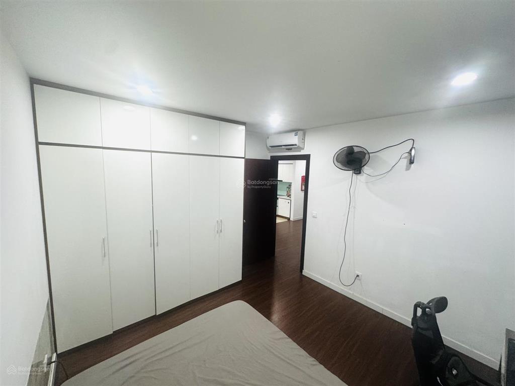 Cho thuê căn hộ chung cư hồ gươm plaza 141m2  3 phòng ngủ
