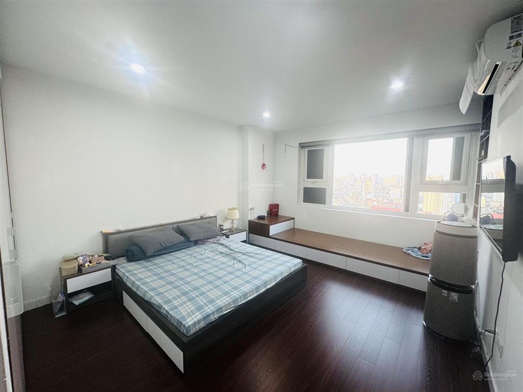 Cho thuê căn hộ chung cư hồ gươm plaza 141m2  3 phòng ngủ
