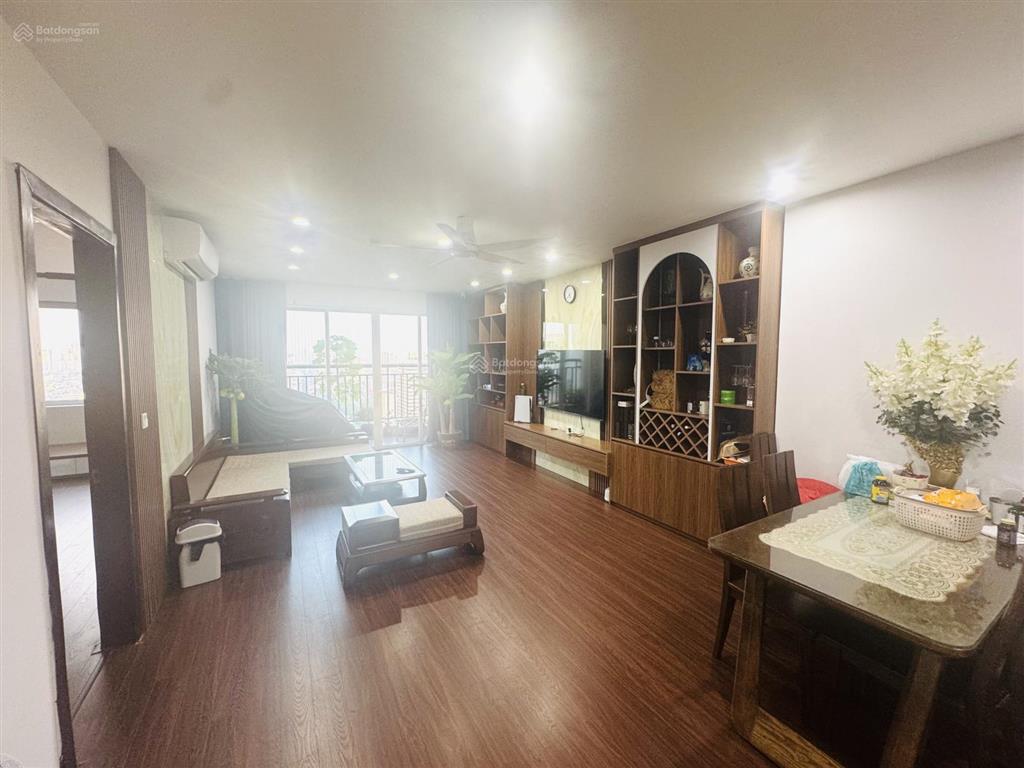 Cho thuê căn hộ chung cư hồ gươm plaza 141m2  3 phòng ngủ