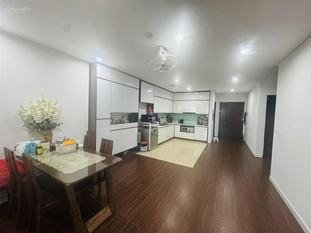 Cho thuê căn hộ chung cư hồ gươm plaza 141m2  3 phòng ngủ