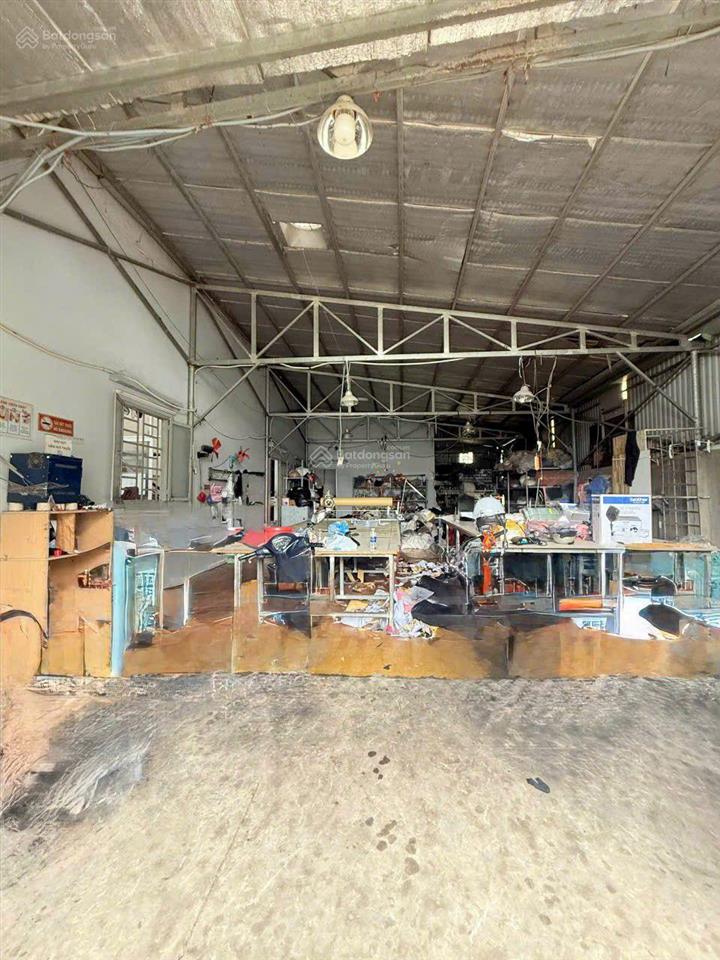 Lô góc 2 tầng đúc nguyễn thị sóc, bà điểm hóc môn giá rẻ 8.8 tỷ