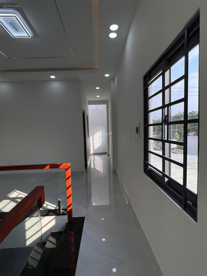 Bán nhà 2 tầng đúc tch05 kp1 lâm thị hố quận 12 giá rẻ 4.69 tỷ