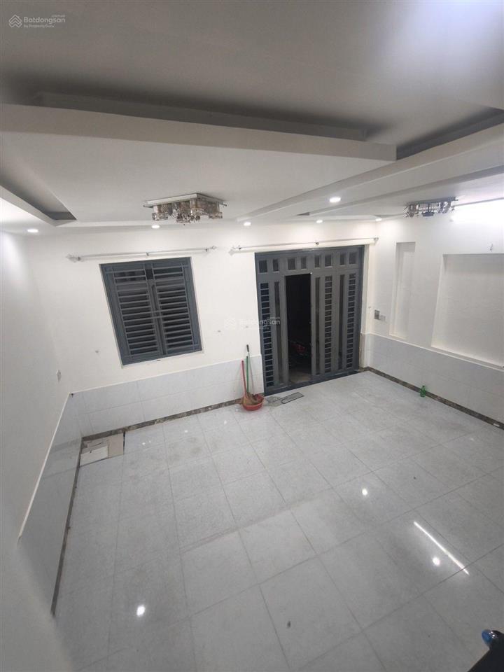 Bán nhà 3 tầng đúc chợ bùi văn ngữ hiệp thành quận 12 giá rẻ 3.95 tỷ