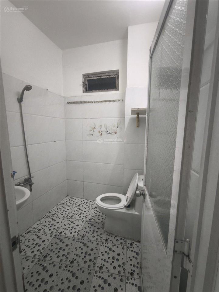 Bán nhà 3 tầng đúc chợ bùi văn ngữ hiệp thành quận 12 giá rẻ 3.95 tỷ