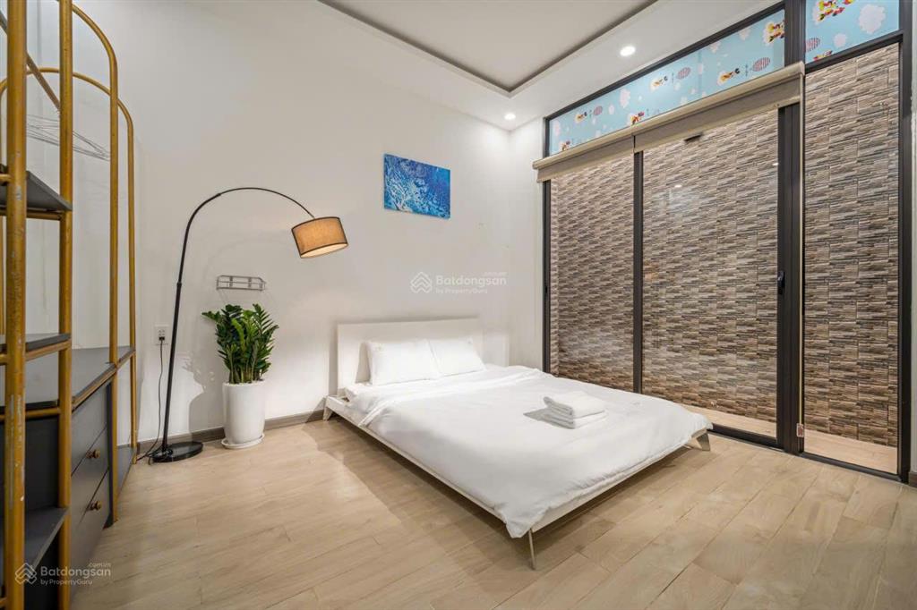 Villa 5 phòng ngủ & hồ bơi cho thuê gần cầu thuận phước, đà nẵng