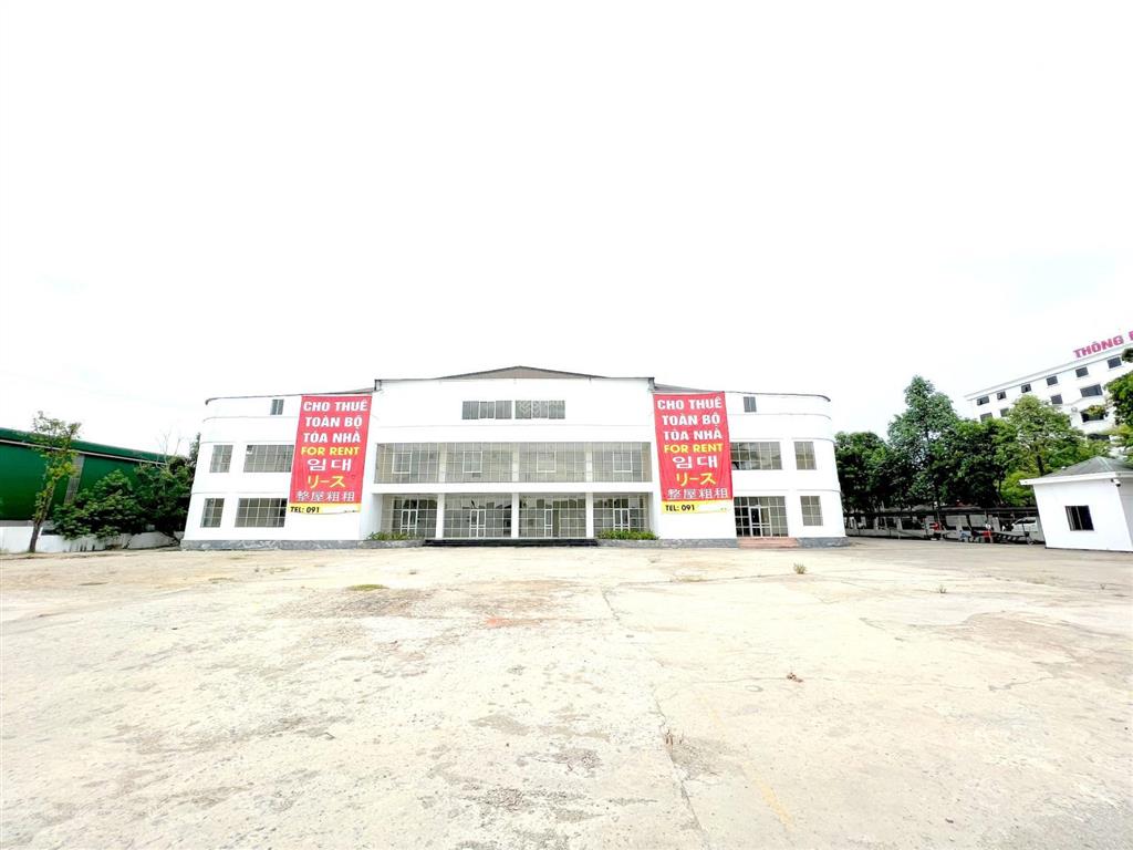 Cho thuê toàn bộ tòa nhà 3 tầng + khu tổng hợp 15.000m² nghệ an