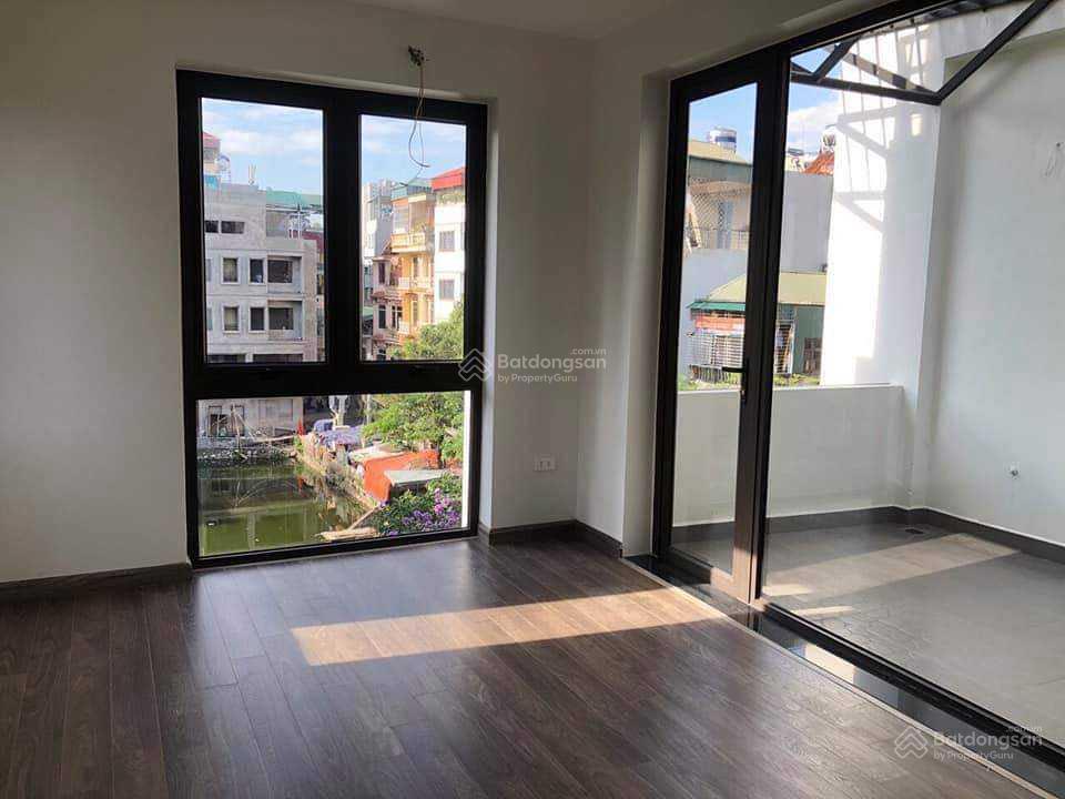 Cho thuê nhà mới phố trung kính dt 45m2x6t, mt 5m, thông sàn, thang máy, đồ cơ bản, giá 25tr/tháng