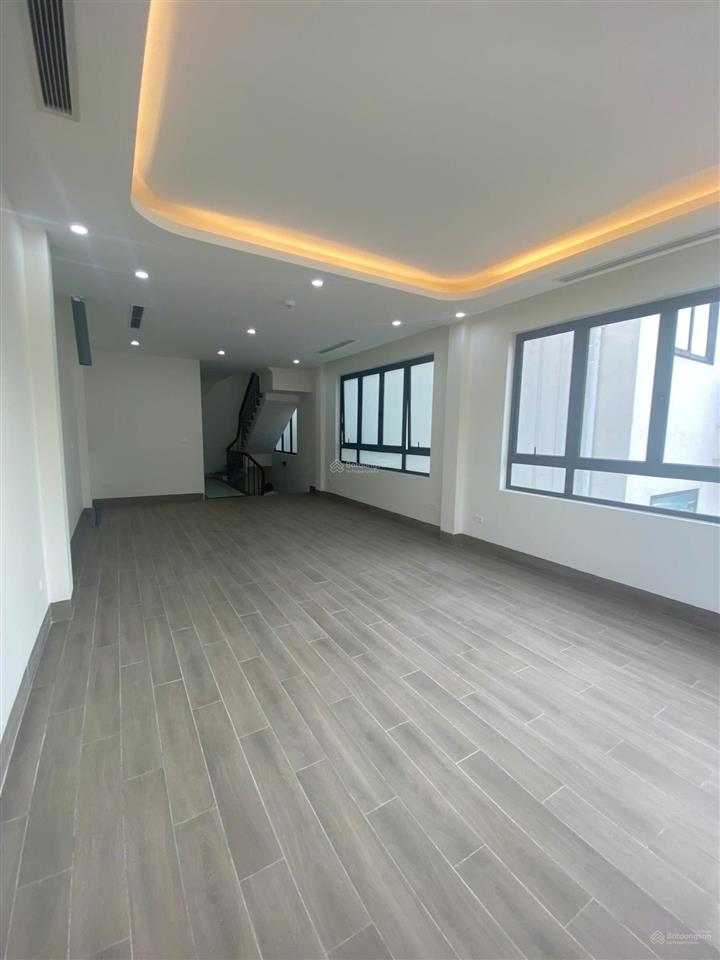 Chính chủ cho thuê nhà đỗ quang  trần duy hưng, dt 70m2 x 6 tầng, mặt tiền 5m, giá 29tr